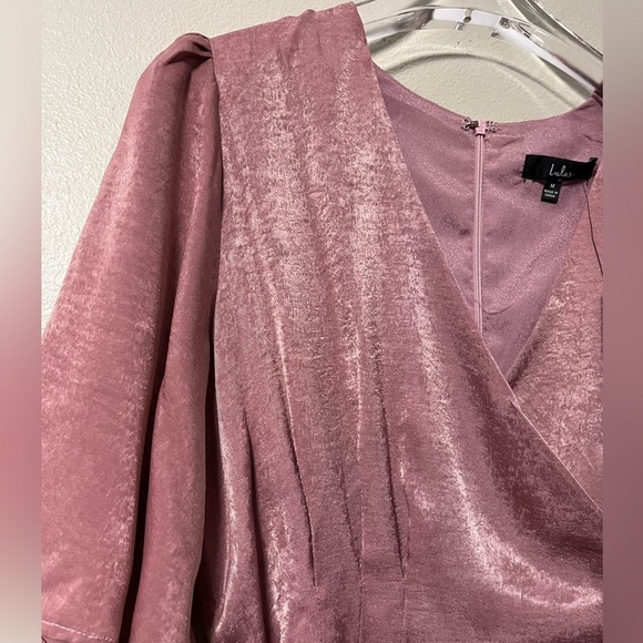 NWT Lulus Wrapped Up In Love Mauve Textured Satin Wrap Midi Dress Womens Size M - Picture 7 of 11